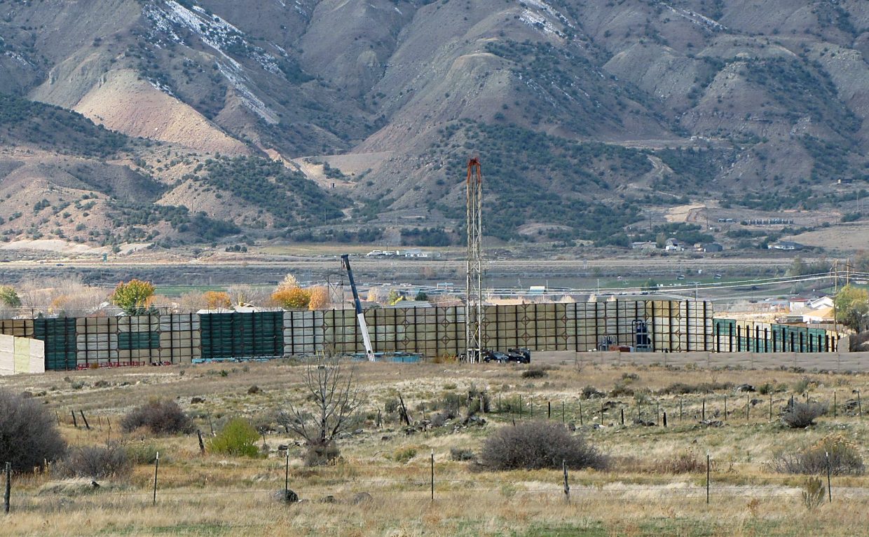 Garfield County groups request hearing on Battlement Mesa gas plan