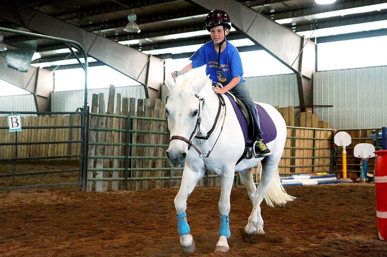 at-windwalkers-bonds-with-horses-prove-therapeutic-for-clients