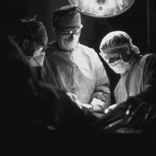 Dr. Richard Steadman has worked on approximately 22,000 patients in his four-decade career. Several are getting together Saturday to say thank you.