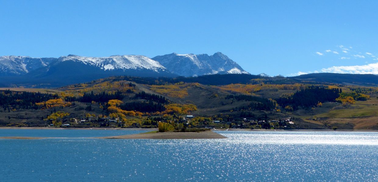 Body of man who fatally jumped from cliffs at Green Mountain Reservoir