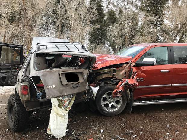 Woman extricated after wreck near Lazy Glen, transported to hospital ...