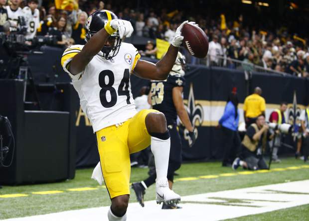 Pittsburgh Steelers wide receiver Antonio Brown (84) celebrates his touchdown reception in the second half of an NFL football game against the New Orleans Saints in New Orleans, Sunday, Dec. 23, 2018. (AP Photo/Butch Dill)