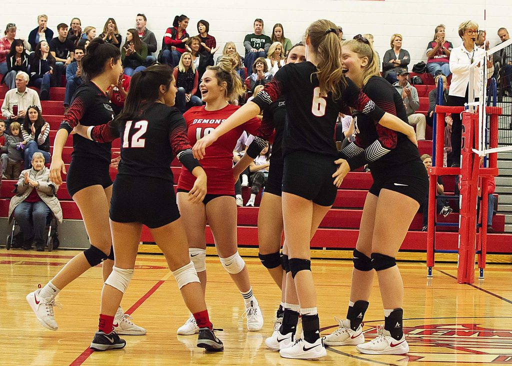 Glenwood volleyball playoff run ends at home in regionals