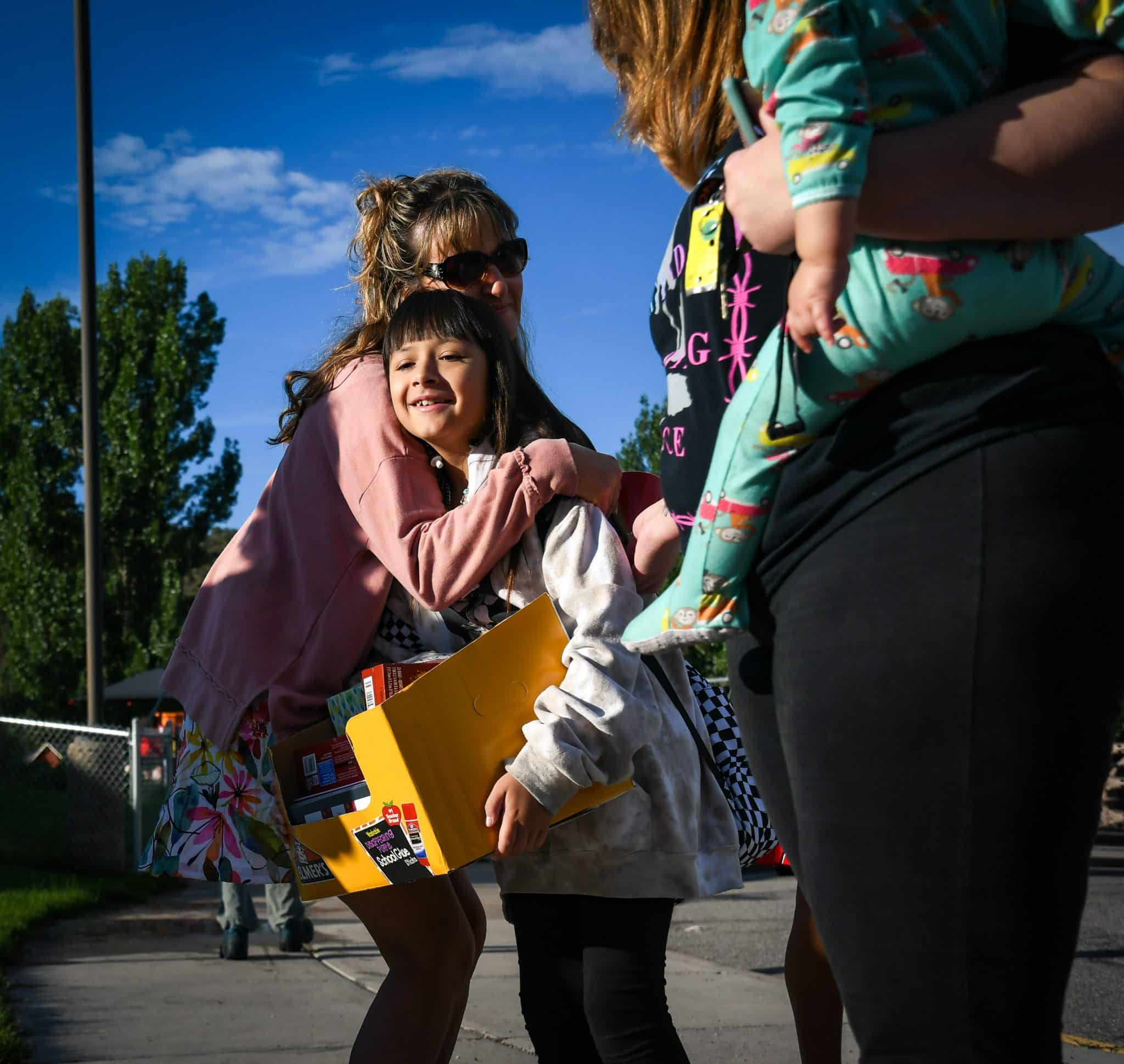 PHOTOS Students head back to school at Kathryn Senor Elementary School