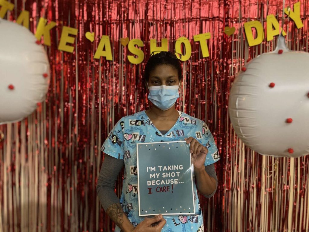 Window visits, vaccines and positivity Renew staff in Glenwood Springs