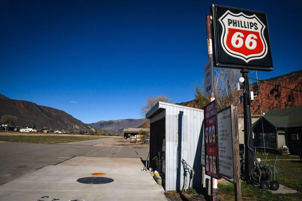 Glenwood Springs City Council pauses airport’s jet fuel sales