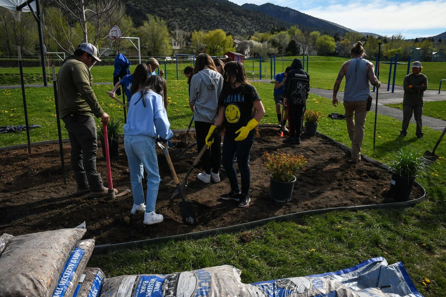 PHOTOS Glenwood Springs Middle School students celebrate Better World