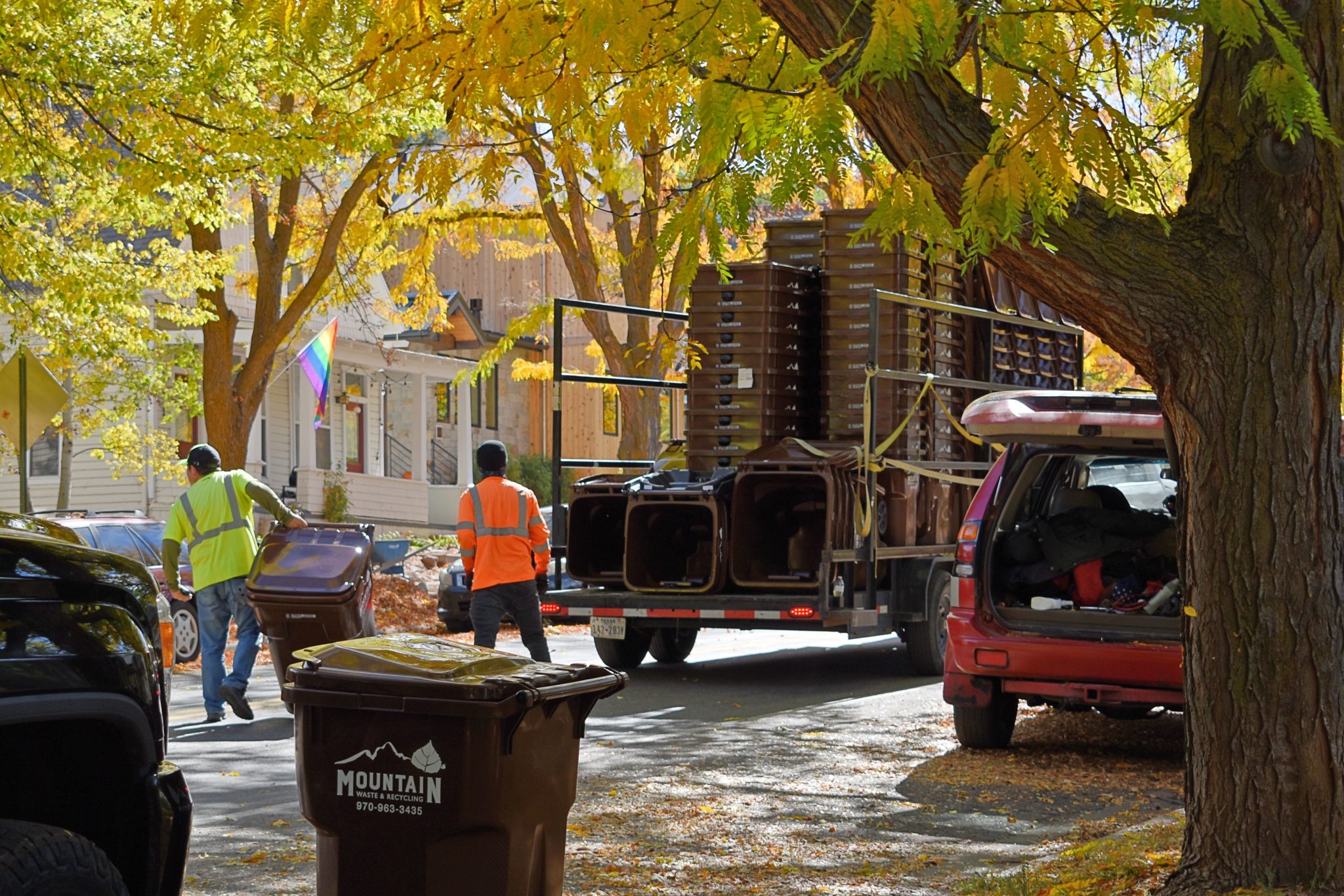 Pay As You Throw rolls out new trash cans in Glenwood Springs