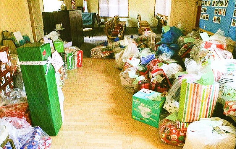 Support local families in need through Roaring Fork Holiday Baskets Program - Vimarsana News