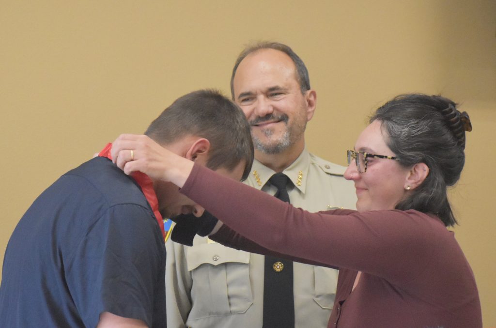 Garfield County honors man  for his actions in saving lives during crash on Highway 82 - Vimarsana News