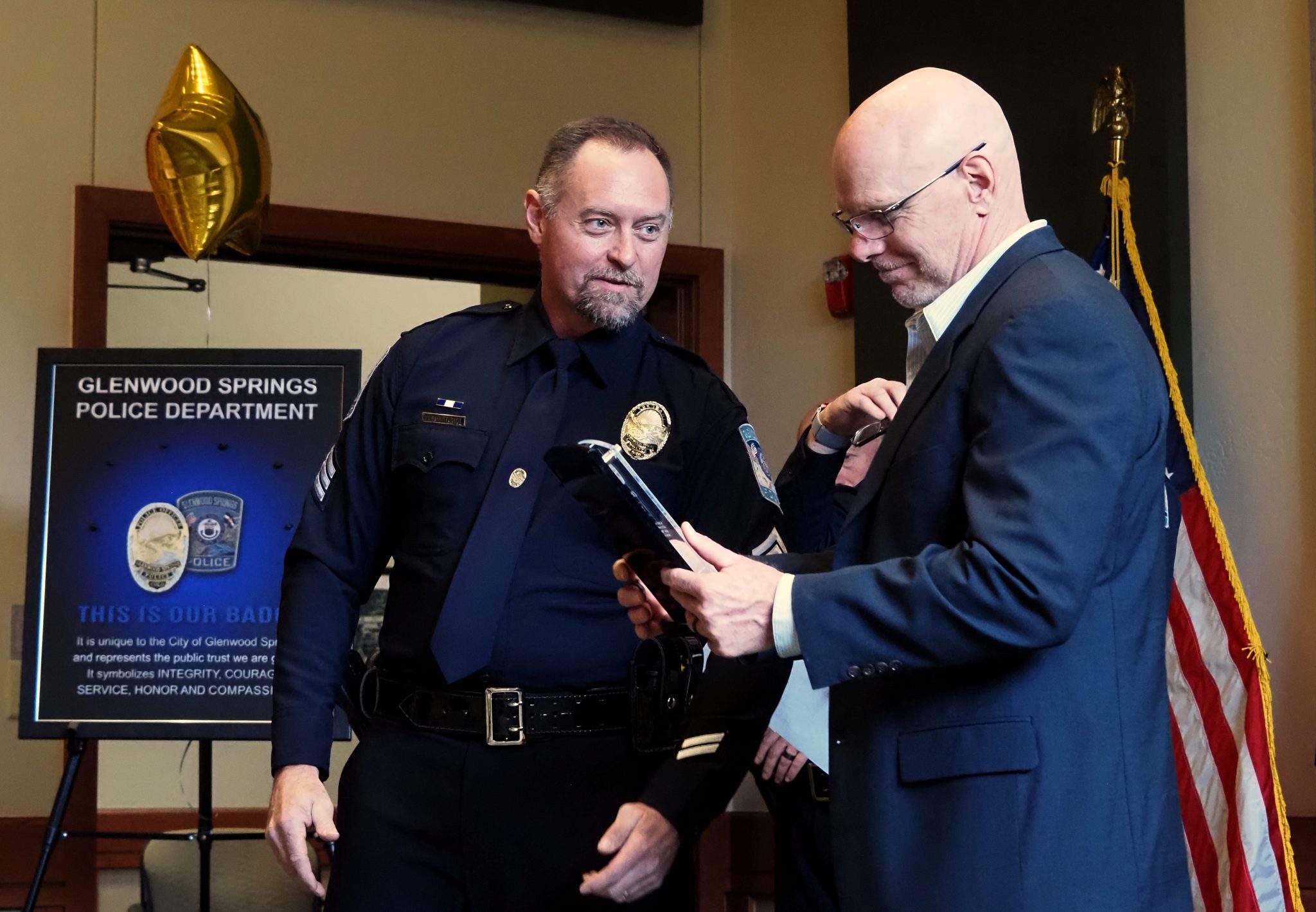 Recognizing heroism in service Glenwood Springs police honors