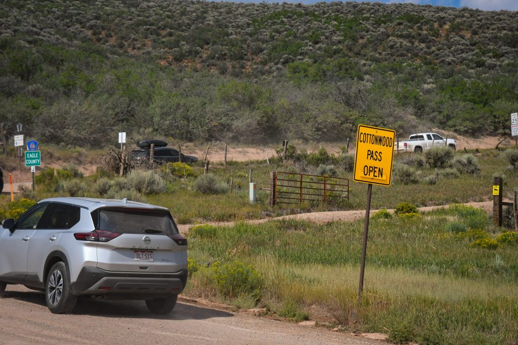 Cottonwood Pass will close for the winter on Friday