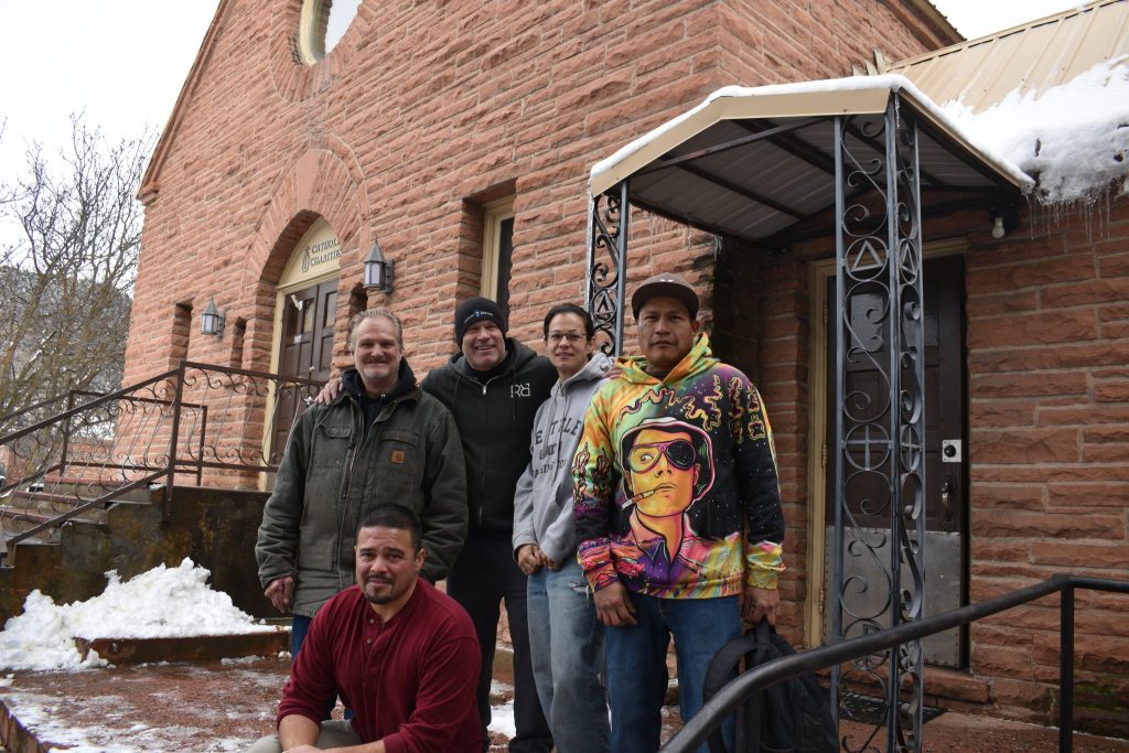 Discovery Café amplía su misión con un nuevo refugio diurno en Glenwood Springs