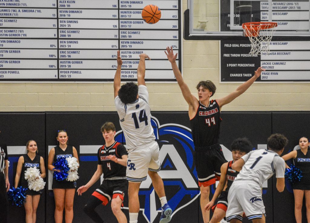 Preps roundup: Coal Ridge boys basketball stays hot, Roaring Fork girls stumble to notch first loss