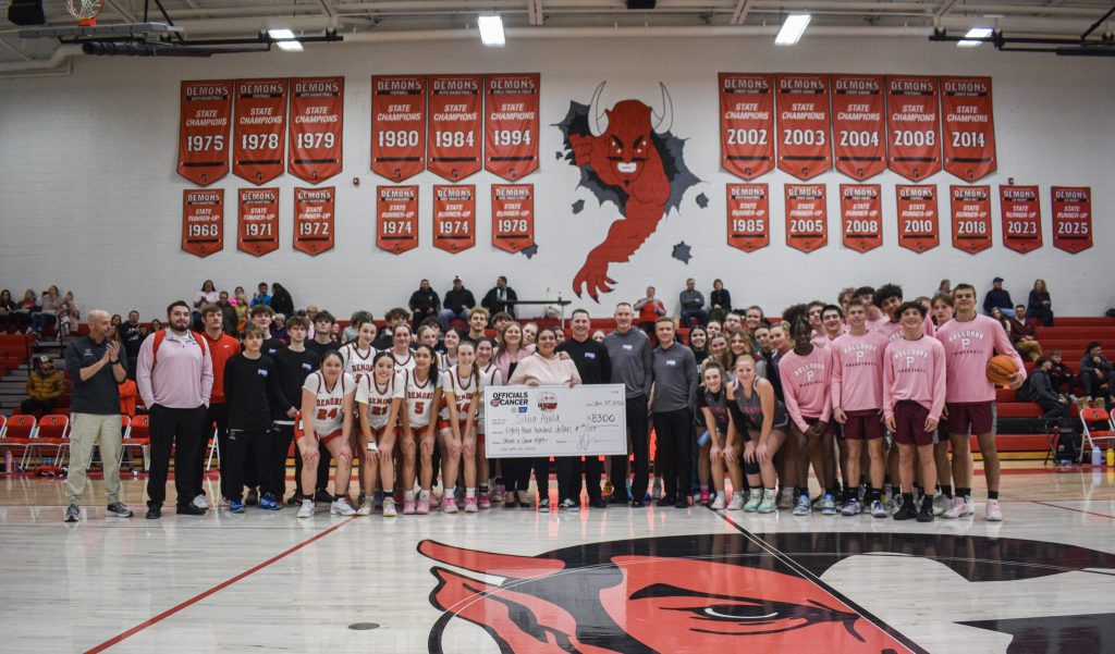 La comunidad de Glenwood Springs recauda más de $8 , 000 para una docente de educación especial de GSHS que lucha contra el cáncer