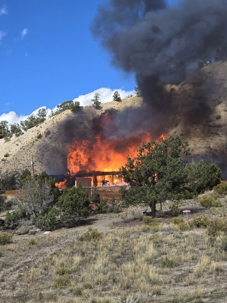 Carbondale family loses home in Monday afternoon fire