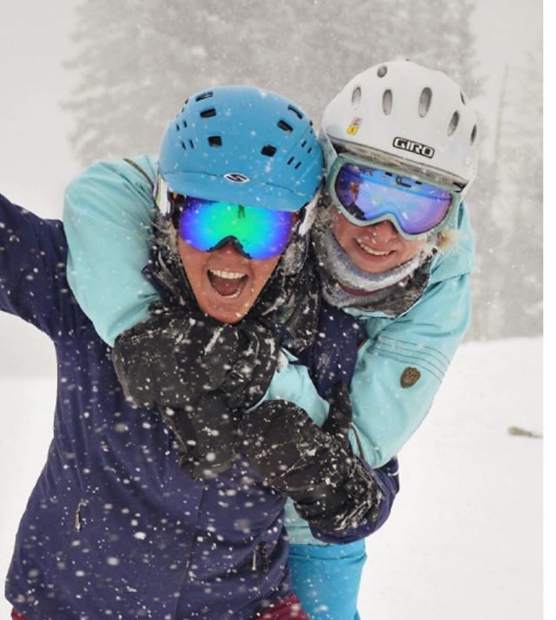 @momsaskibum: Couldn't be happier. Major powder day at the Beav'. #VailLive