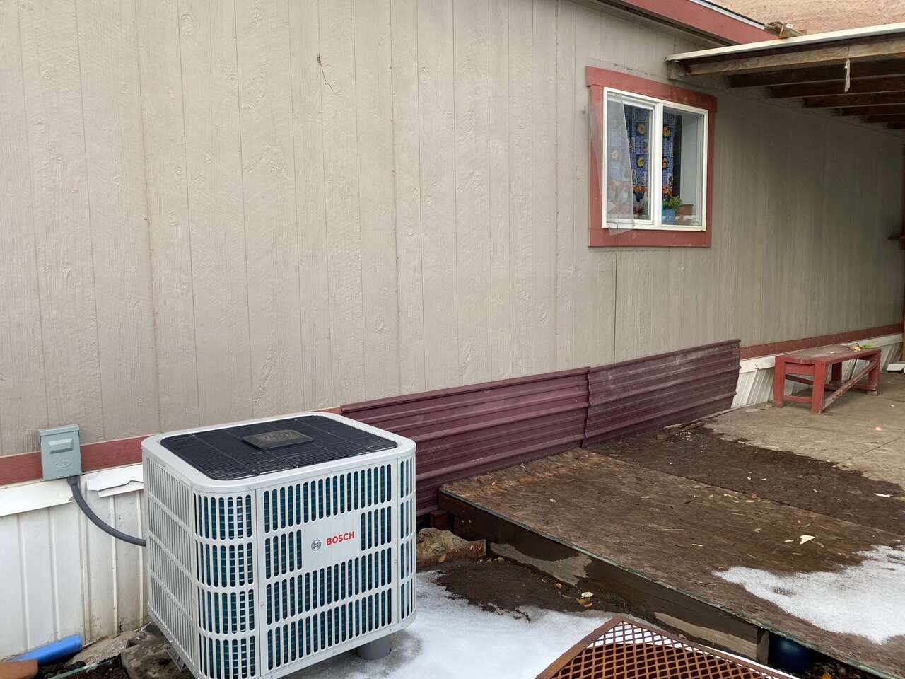 Mobile home residents in Dotsero receive free major home energy