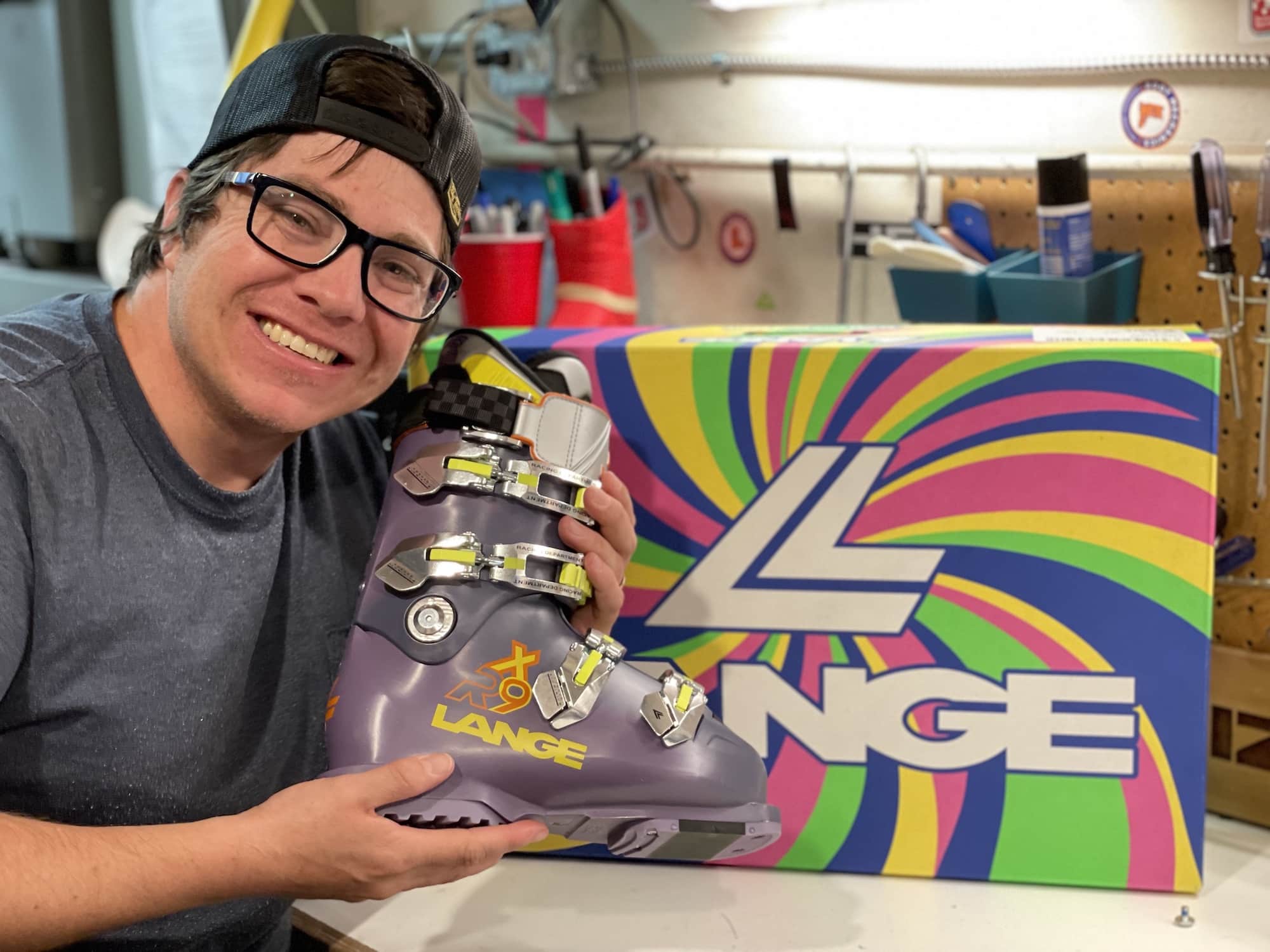 Avon’s Boot Mechanic offers new boots, custom fitting, orthotics and