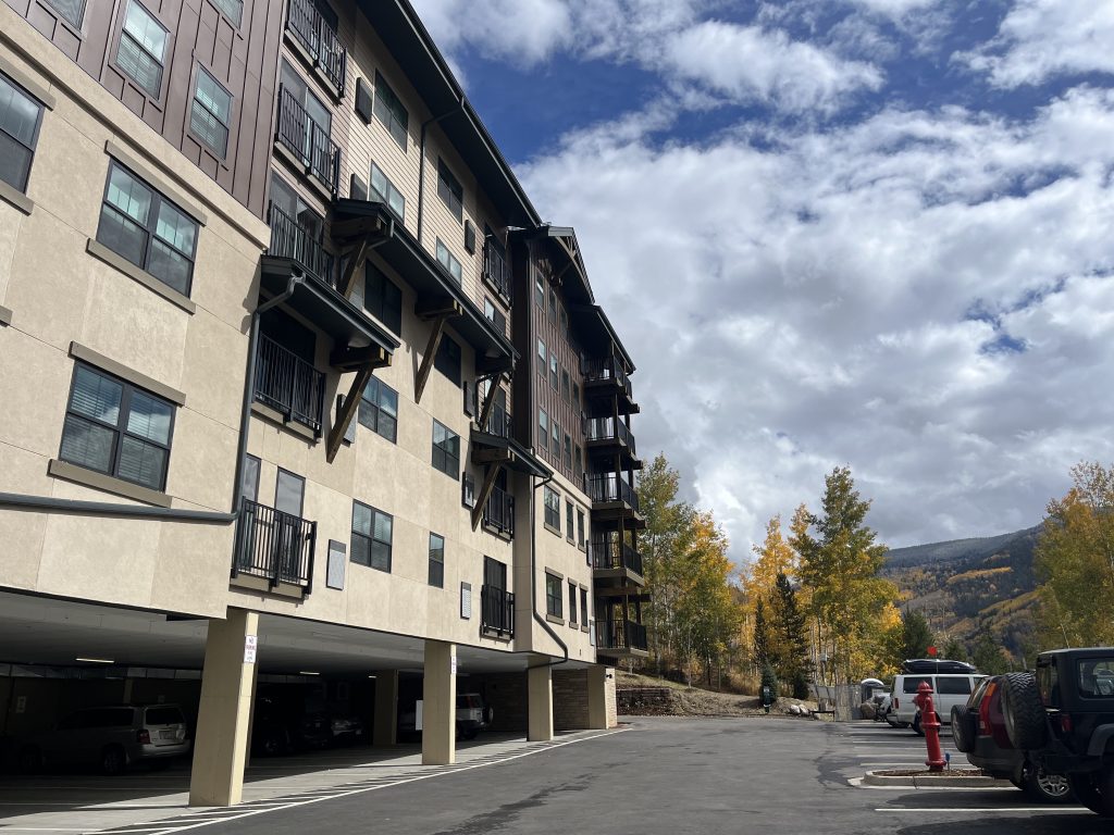 Vail approves first reading of West Vail overlay district with aim to incentivize housing - Vimarsana News