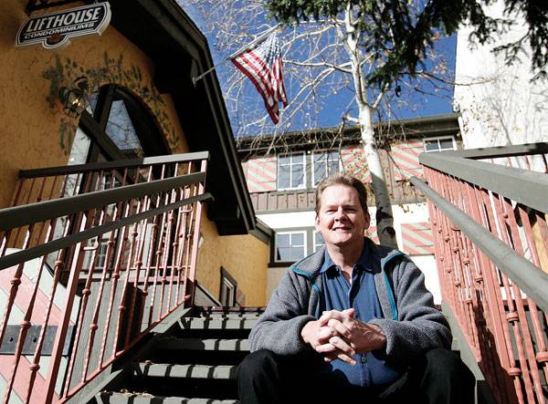 Kevin Foley exits Vail Town Council after 22 years of service - Vimarsana News