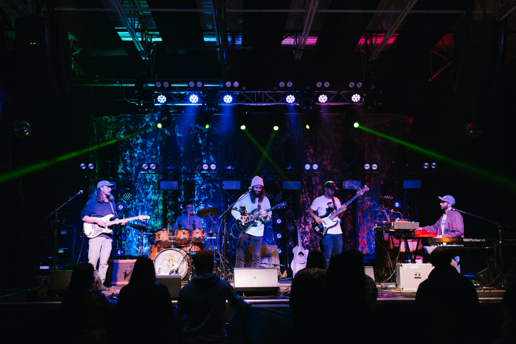 The Runaway Grooms sell out Friday Vilar show in Beaver Creek - Vimarsana News