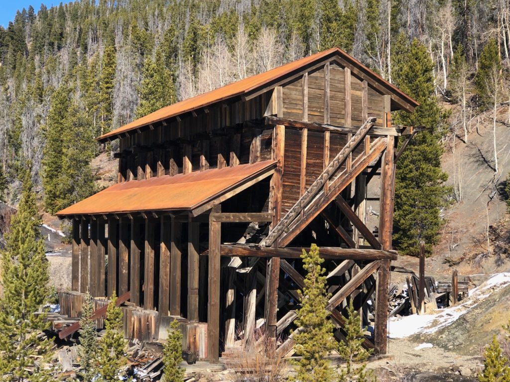 The tale of two Breckenridges: What a roof represents in the history of a mining town turned ski mecca - Vimarsana News
