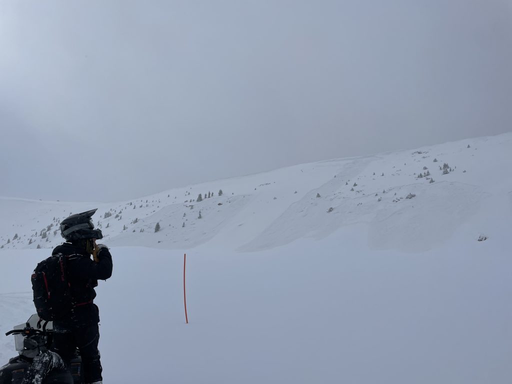 Colorado Avalanche Information Center issues special avalanche advisory headed into holiday weekend - Vimarsana News