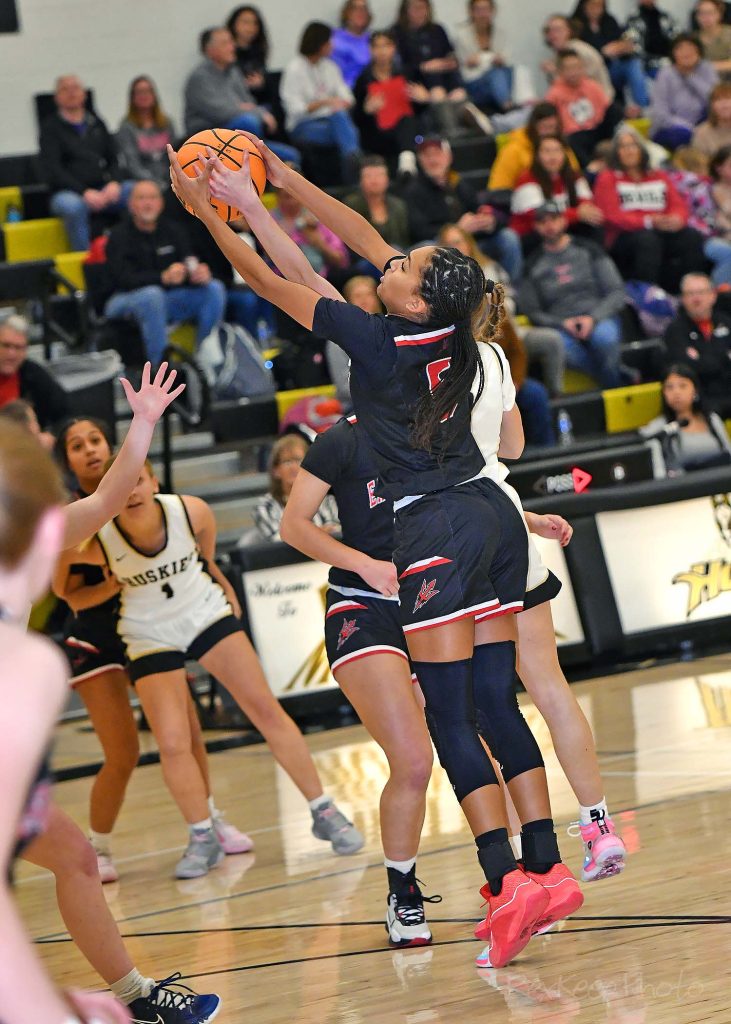 Eagle Valley defeats Battle Mountain 66-30 to complete rivalry sweep - Vimarsana News
