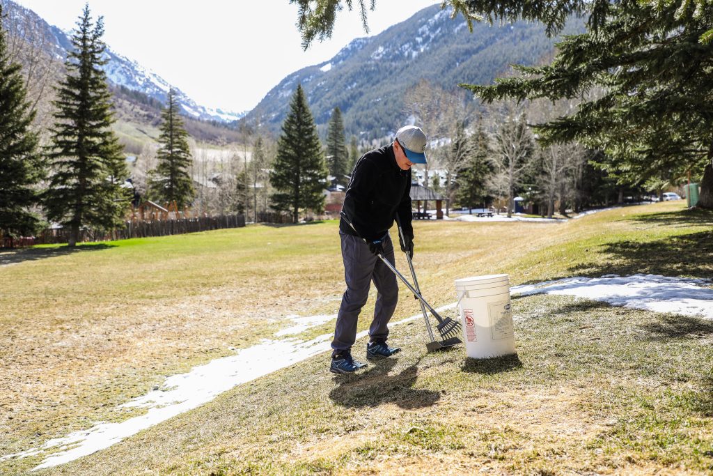 Vail community collects around 5,000 pounds of trash at annual cleanup - Vimarsana News