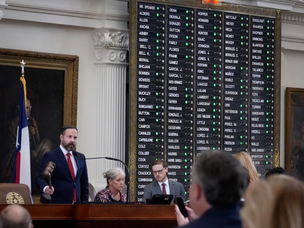 Democrats prevent Texas House from moving forward with Trump-backed congressional map