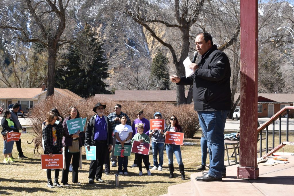 Immigrant advocacy group presses Colorado AG to investigate possible ICE collaboration in mountain communities. Local officials say they’re following state laws.