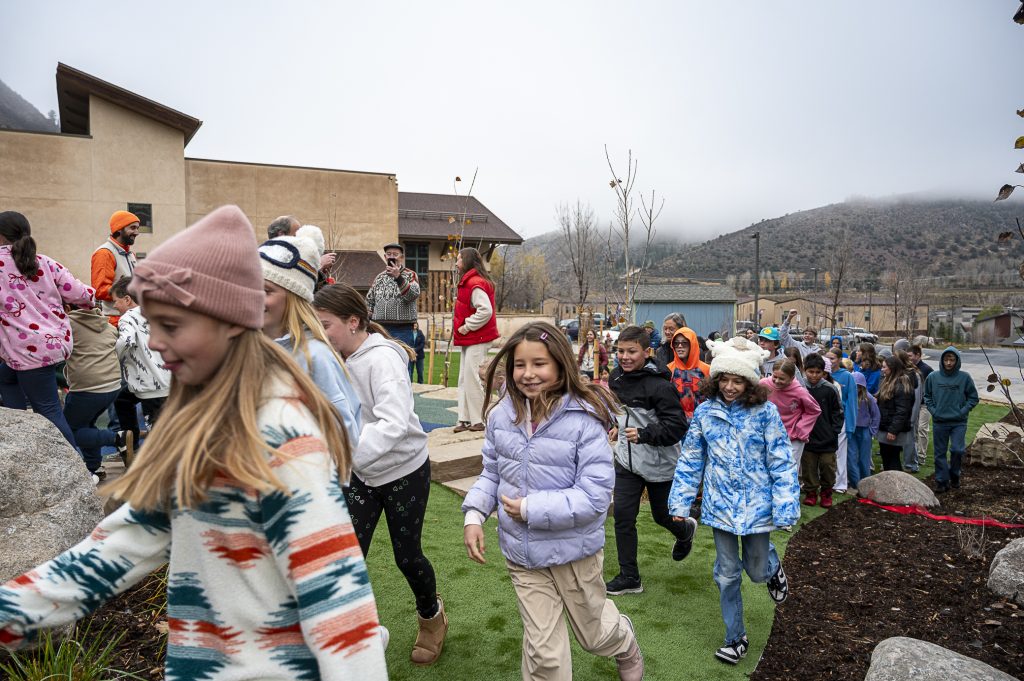 ‘Let the children play:’ Students at Stone Creek Charter School in Edwards get a new playground, thanks to one dad’s big vision