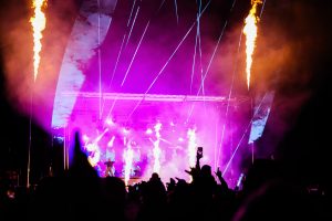 Review: Sofi Tukker performances take concertgoers on an epic aprés-ski crawl up, down and across Vail Mountain