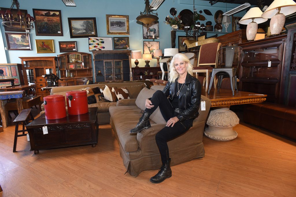 2019 Best of the Boat furniture store Annie’s Home Consignments