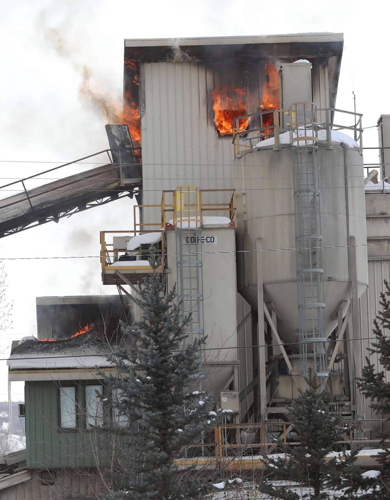 Fire engulfs tower at Steamboat concrete plant | SteamboatToday.com