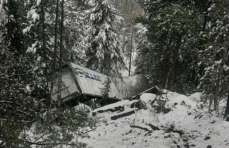 UPDATED: Rabbit Ears Pass reopens Friday afternoon following vehicle ...
