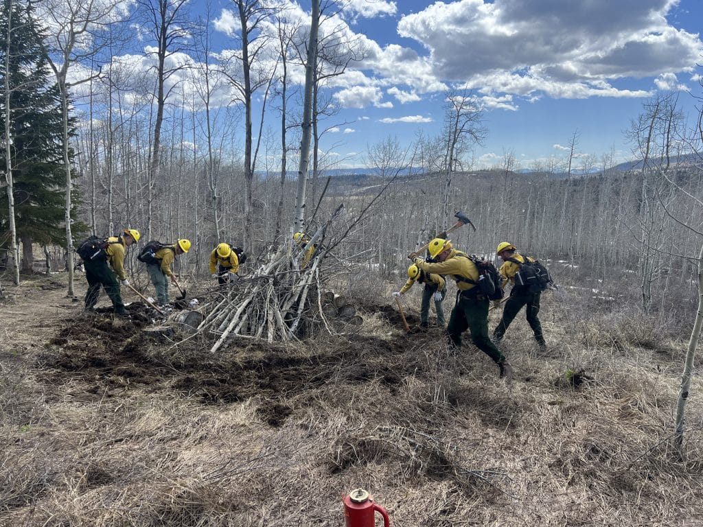 Oak Creek Fire preps a dozen new hires for wildfire season
