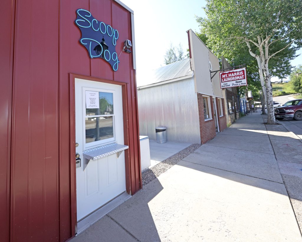 Scoop Dog New ice cream shop has cups, cones, sundaes and floats, as