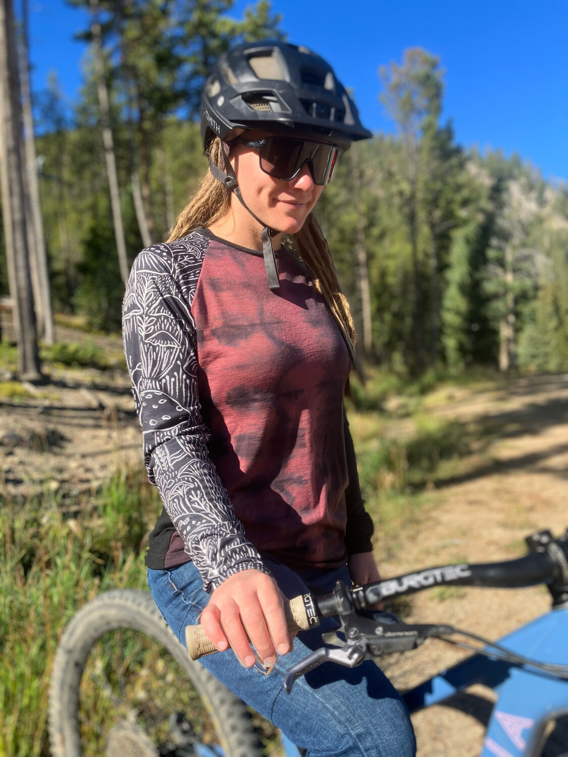 Active lifestyle apparel company, Seam Of Life, supports mountain