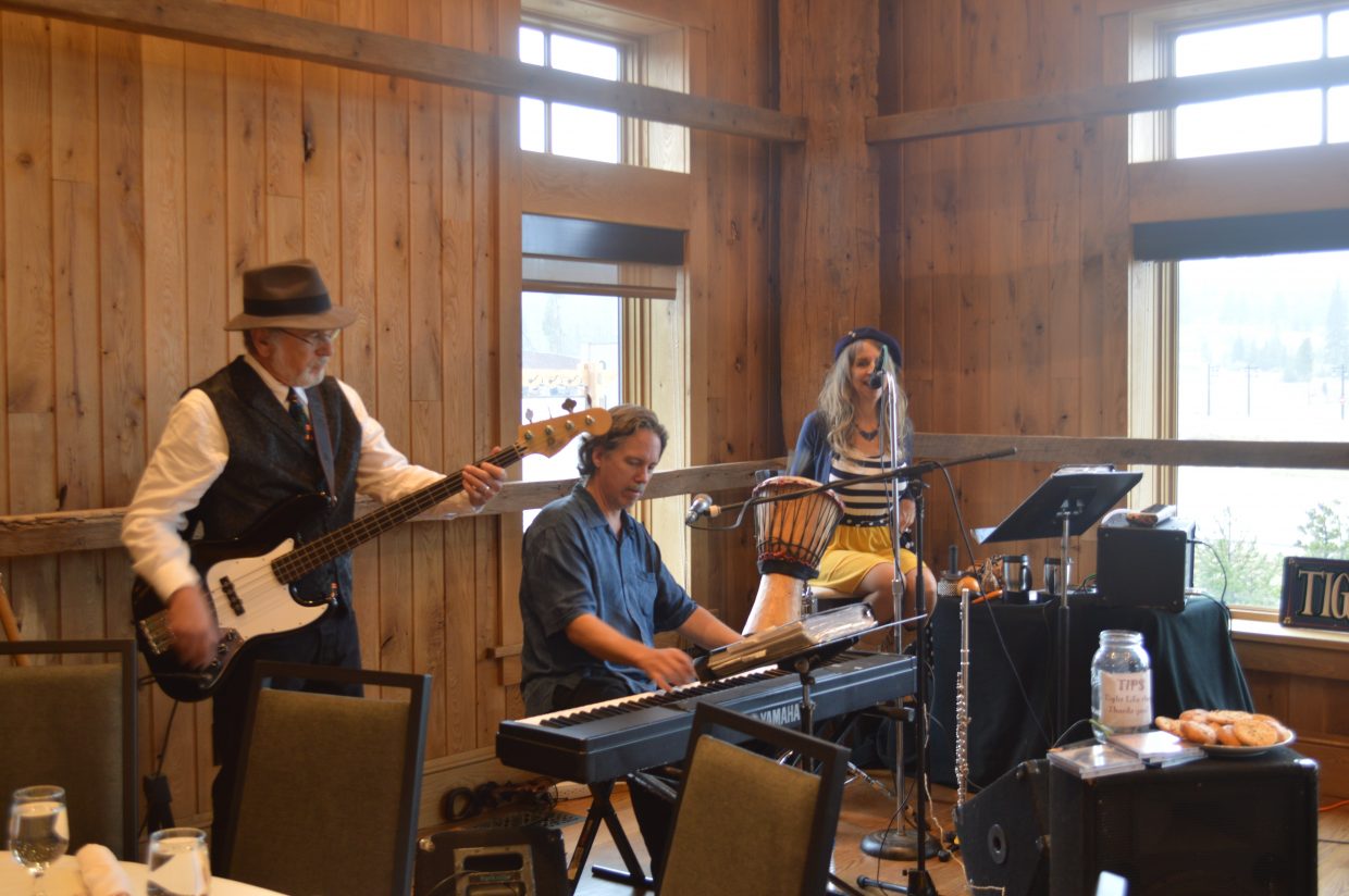 The Taste of History featured live music, a champagne brunch, silent and live auctions, as well as the allosaurus skeleton.