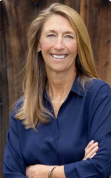 Library corner: Meet author Shelley Read at the Granby Library this Friday - Vimarsana News