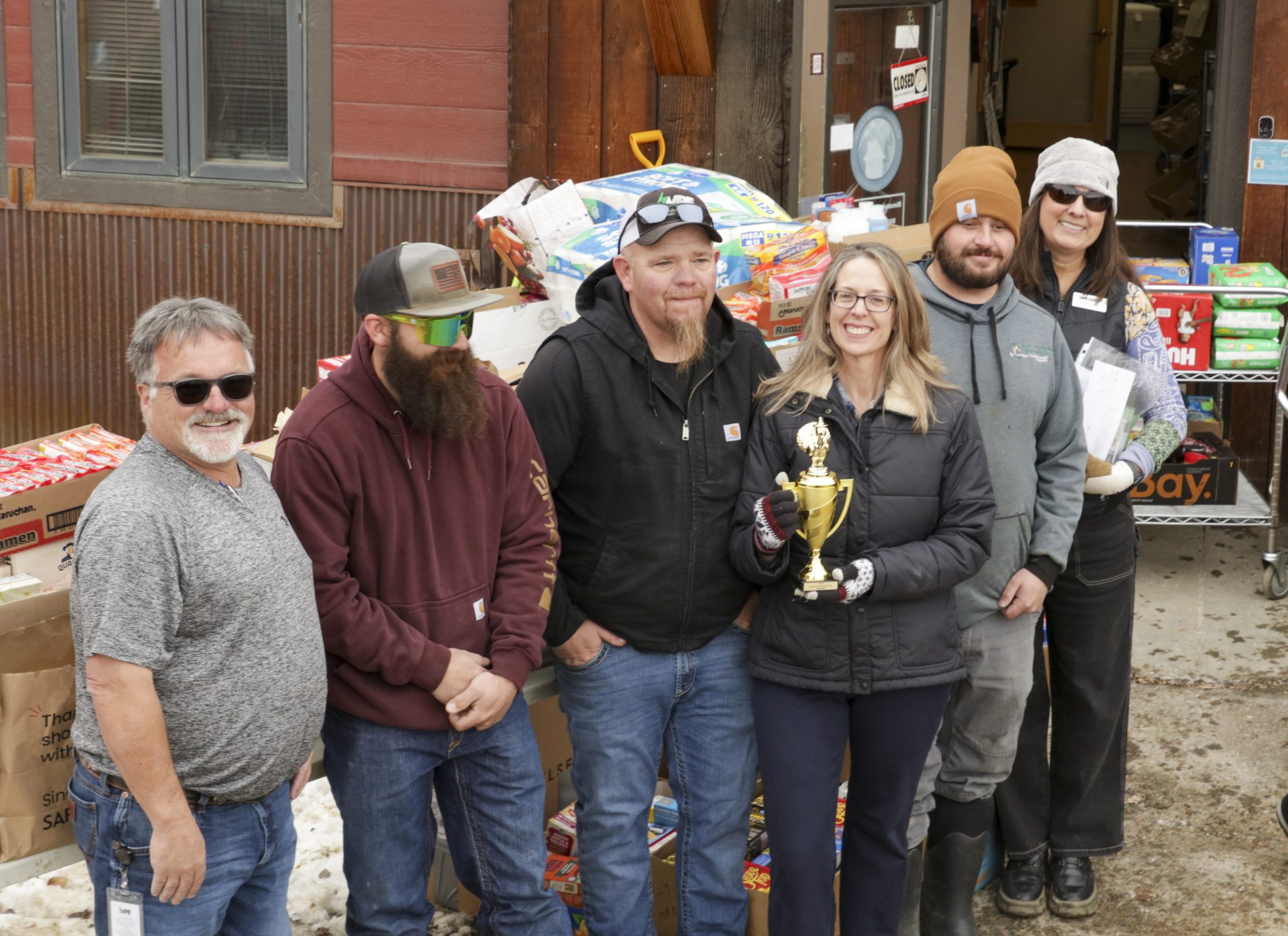 Mountain Parks Electric donates record number of items for food pantry ...