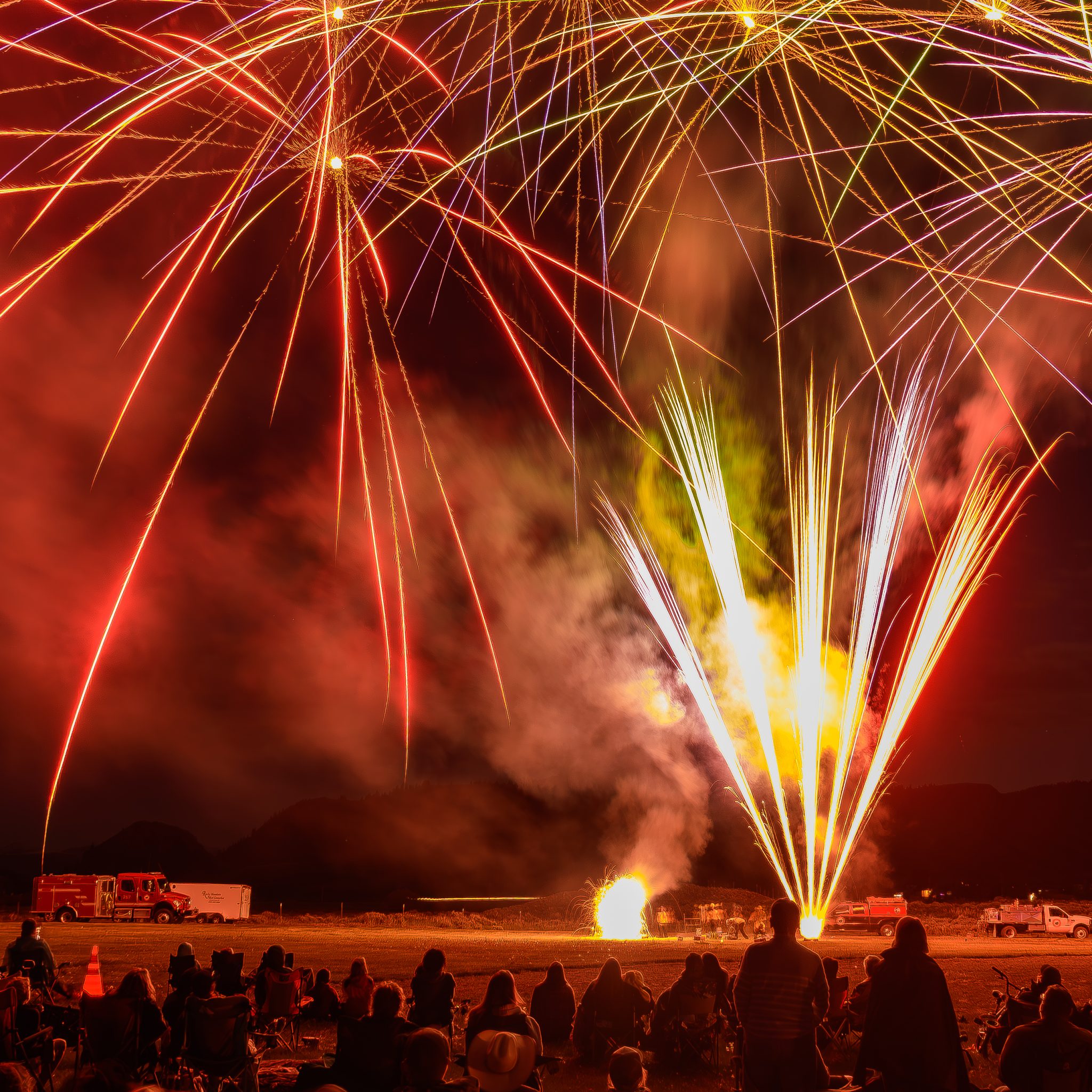 PHOTOS: Fireworks at Hot Sulphur Days | SkyHiNews.com