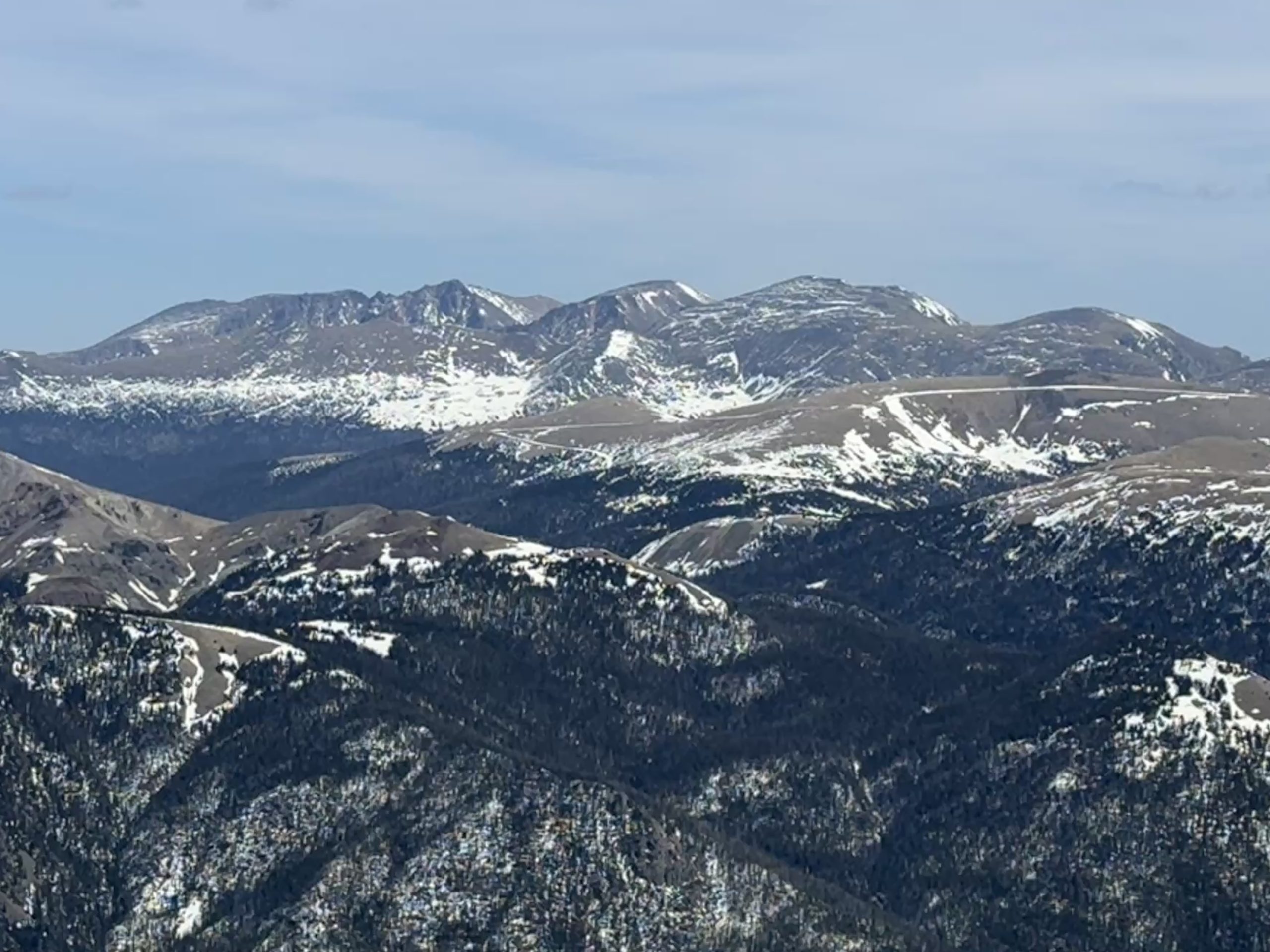 Mountain towns see record-breaking temperatures as snowpack takes a hit ...