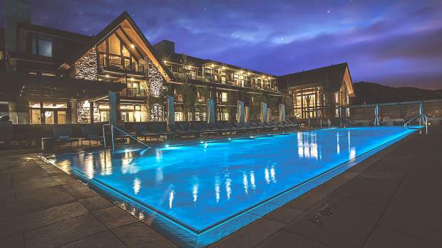 After a day on the slopes, relax in Edgewood's heated pool and hot tub.