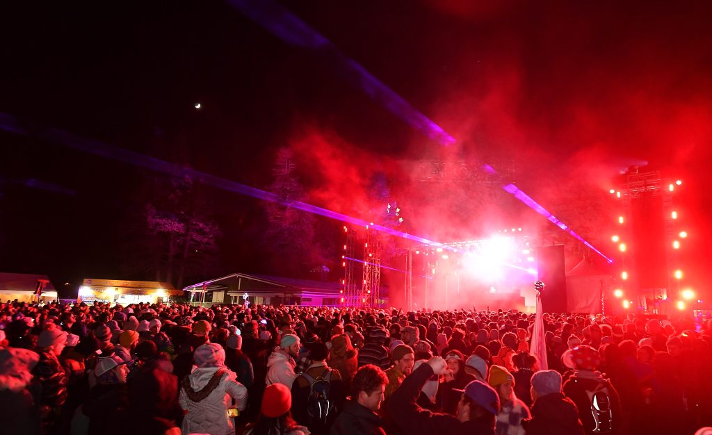 Entertainment this week: Tahoe Live, Holly Jolly Stroll, Blü Egyptian and more!