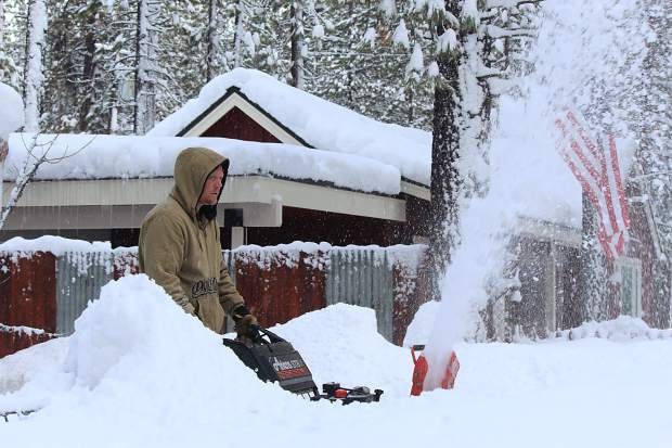 Lake Tahoe digs out from several feet of snow, another storm on the way ...
