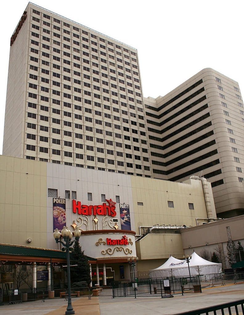 Harrah's Reno to be sold for $50 million, turned into non-gaming property |  TahoeDailyTribune.com, image size:792x1024